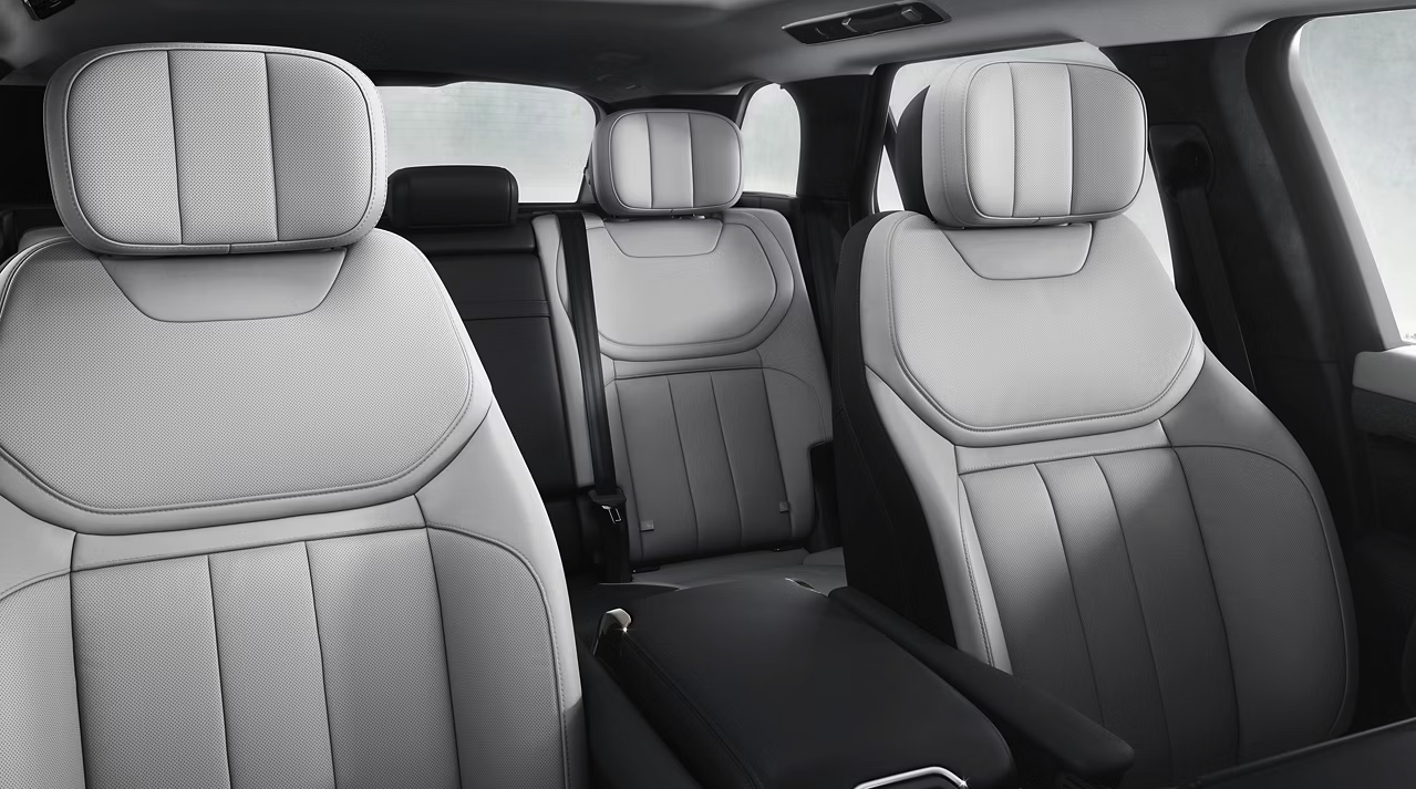 2025 Range Rover Sport interior seating for five passengers 2025 Range Rover Sport interior seating for five passengers