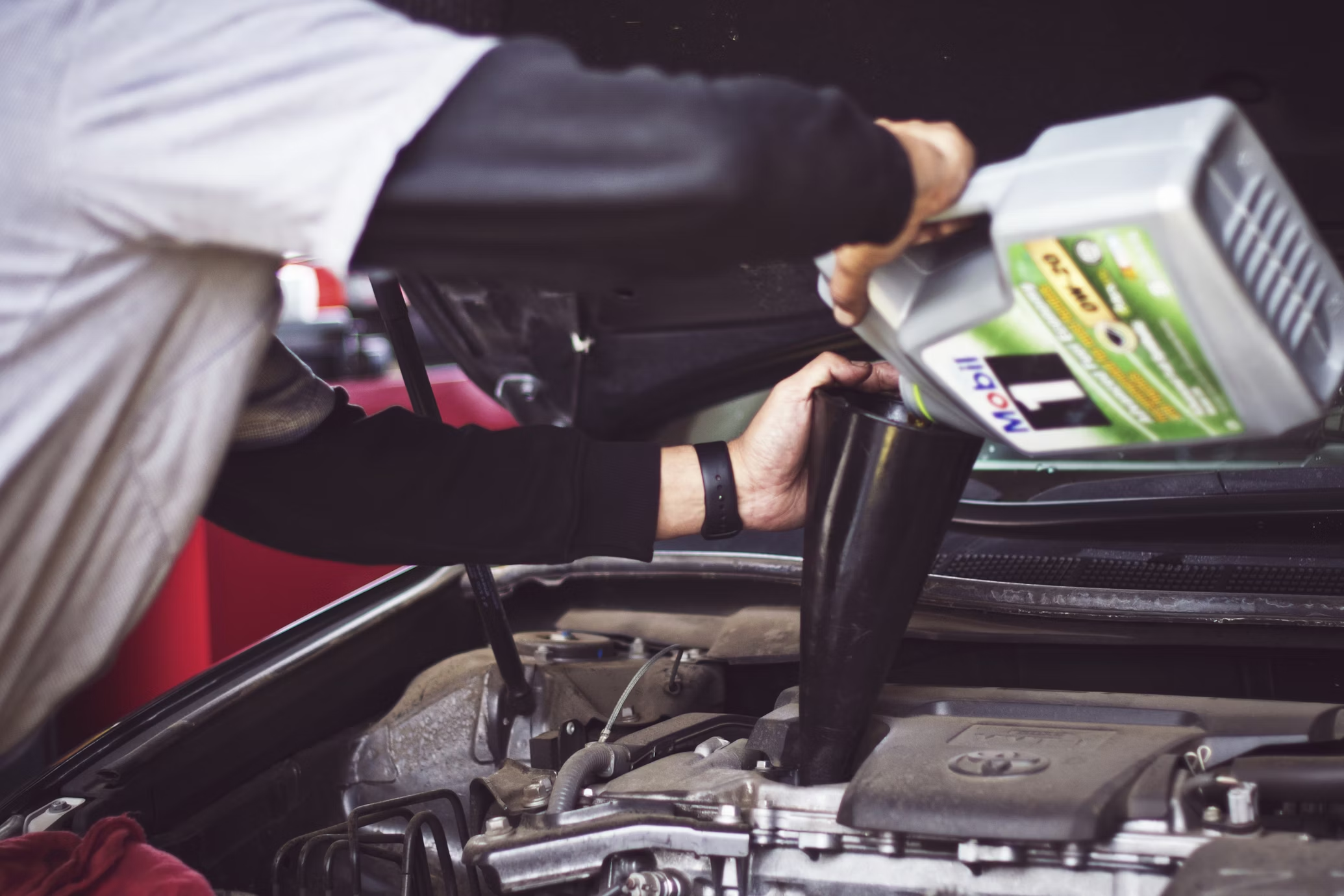 Oil change oil