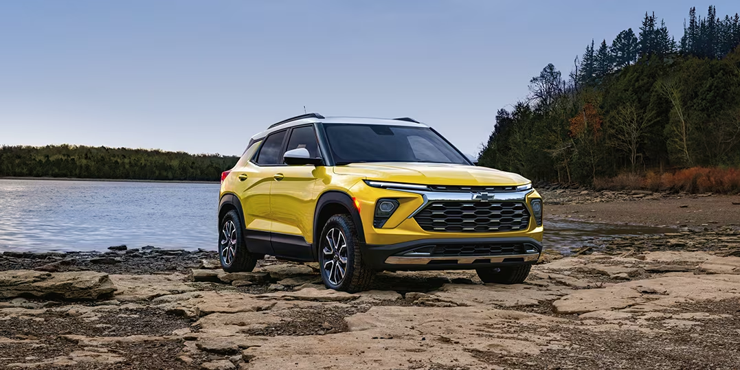  2024 Yellow Chevy Trailblazer