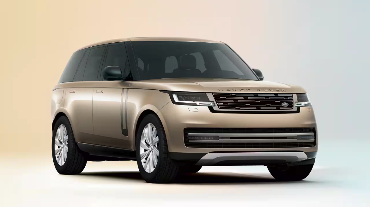 Front and side view of the 2024 Range Rover SE